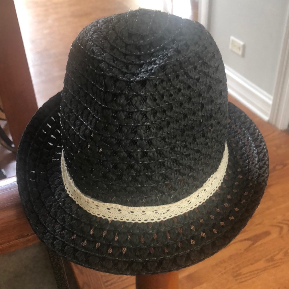 One size hat